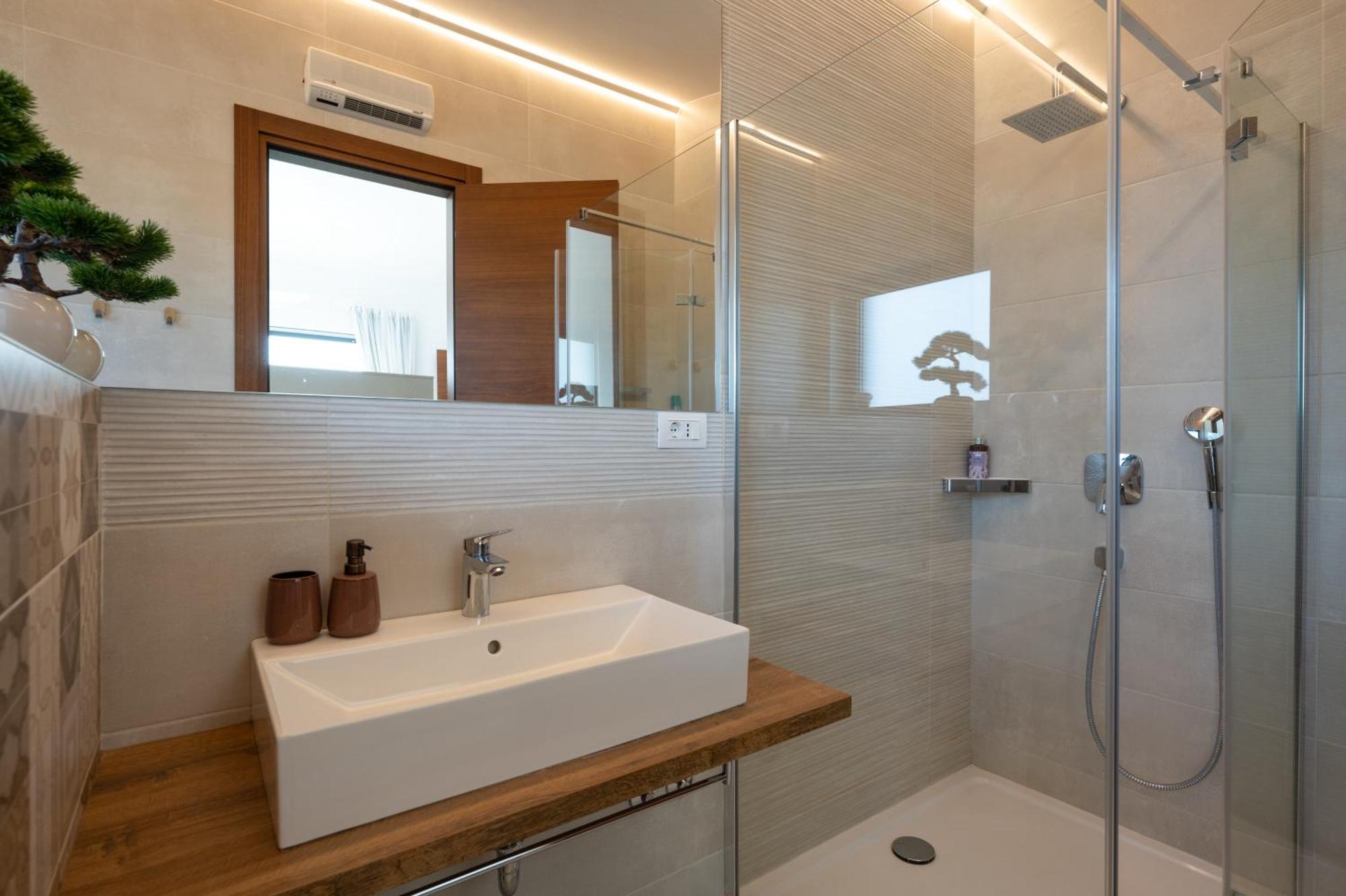 Martincic Residence - 5 Stars Luxury With Pool Heating On 4000M2 Rakalj Buitenkant foto