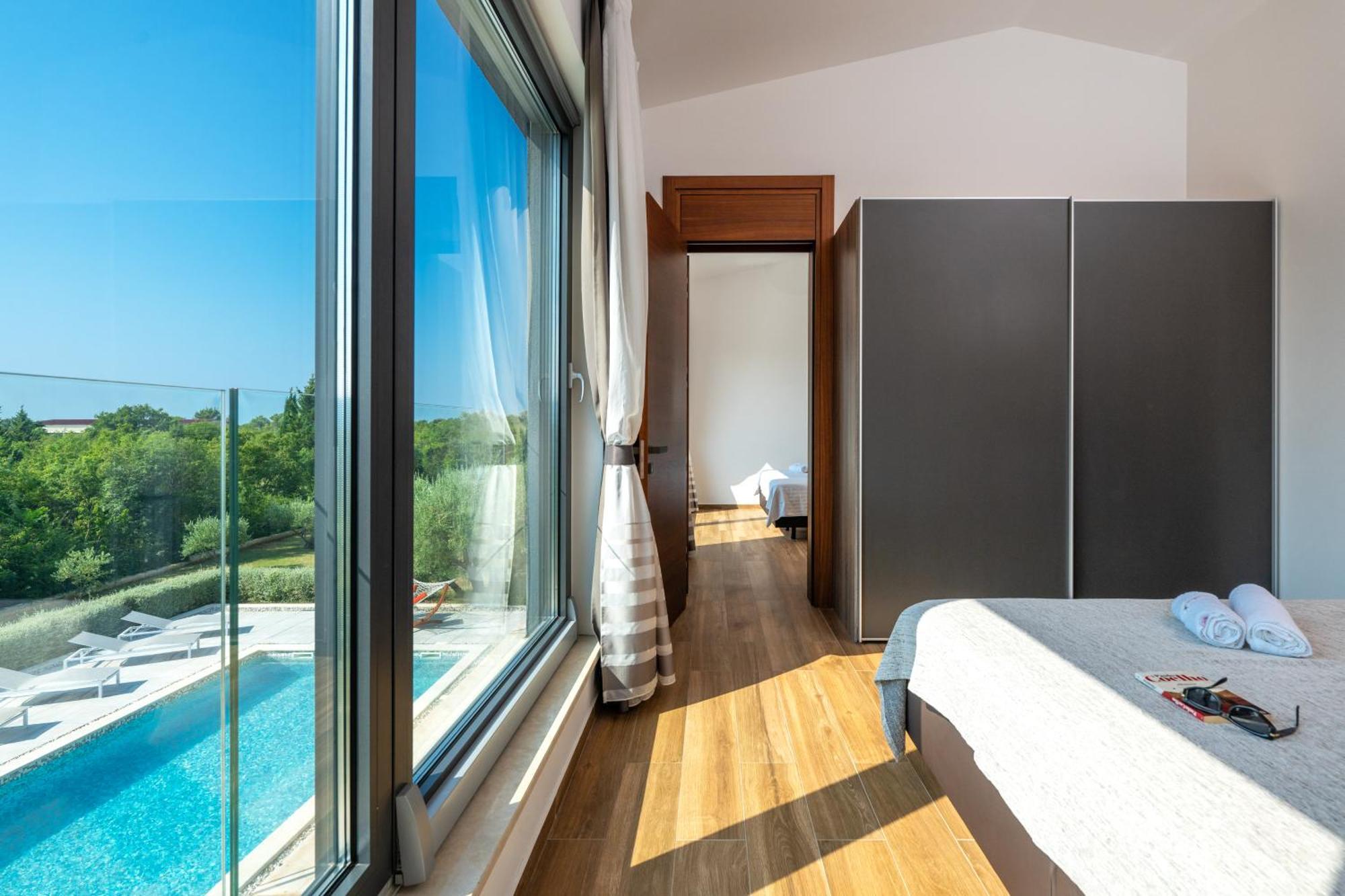 Martincic Residence - 5 Stars Luxury With Pool Heating On 4000M2 Rakalj Buitenkant foto