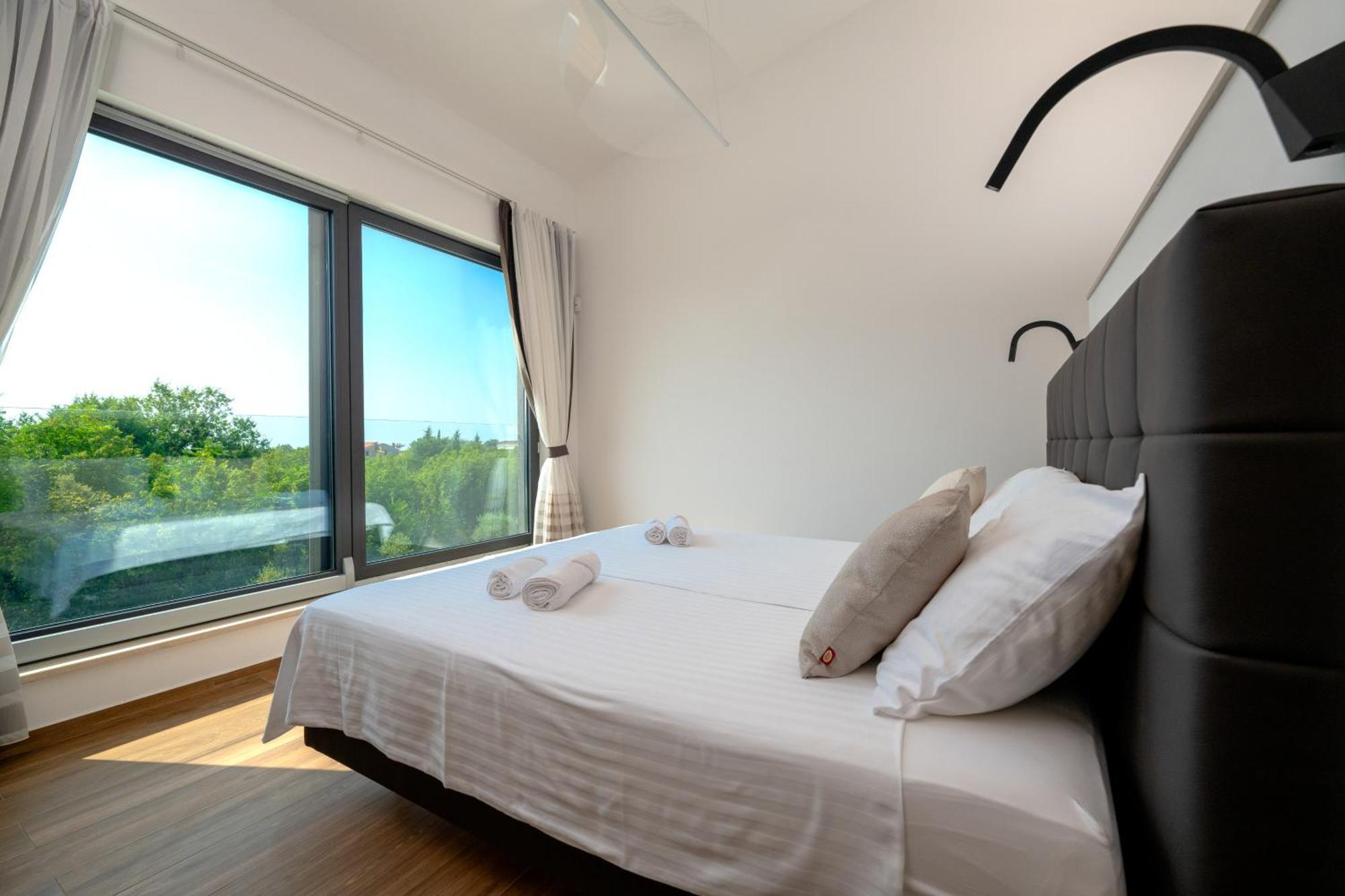 Martincic Residence - 5 Stars Luxury With Pool Heating On 4000M2 Rakalj Buitenkant foto