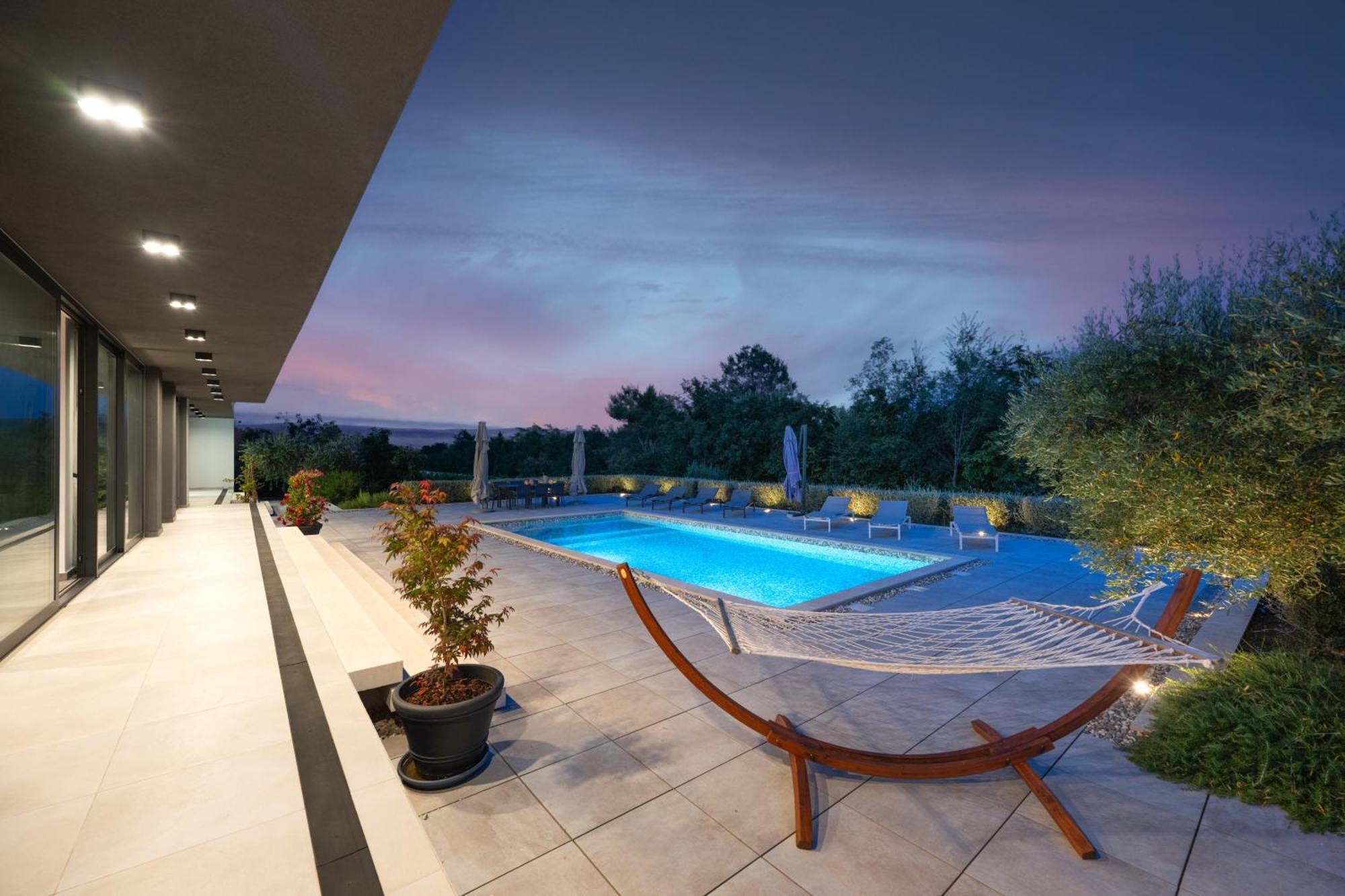 Martincic Residence - 5 Stars Luxury With Pool Heating On 4000M2 Rakalj Buitenkant foto